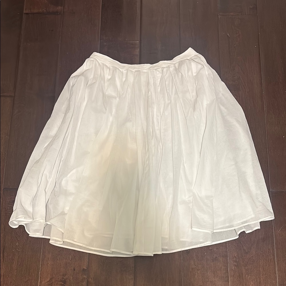 Elegant White Skirt